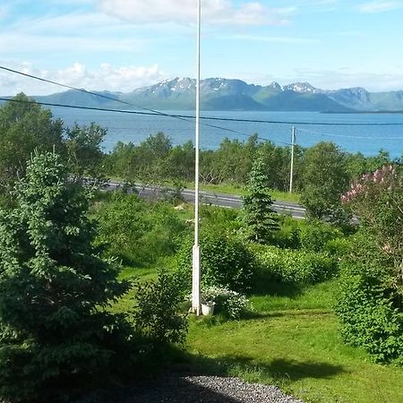 Вилла Fjord House Fornes Экстерьер фото